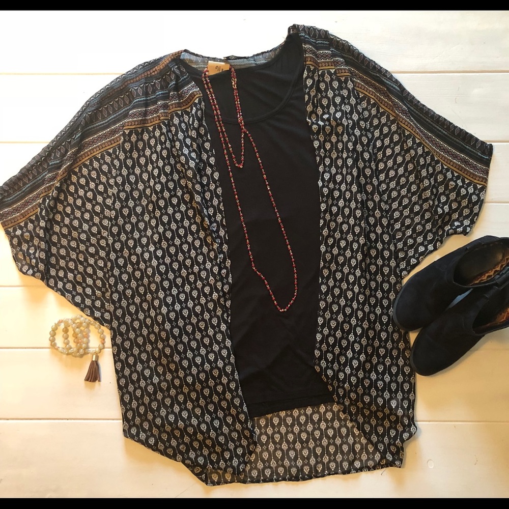 🌸2 piece tank and butterfly sleeve kimono